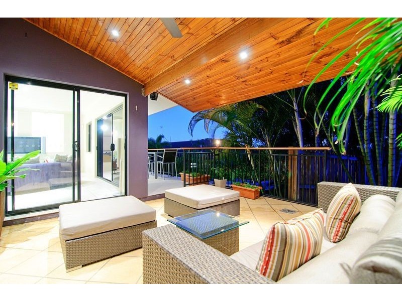 4/62 Imperial Parade, Labrador QLD 4215