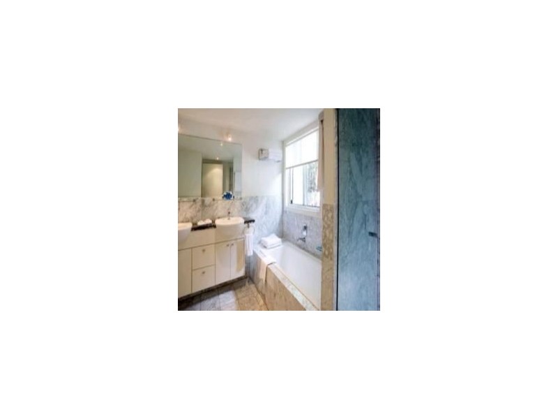 2404 Island Street Couran Cove, South Stradbroke QLD 4216