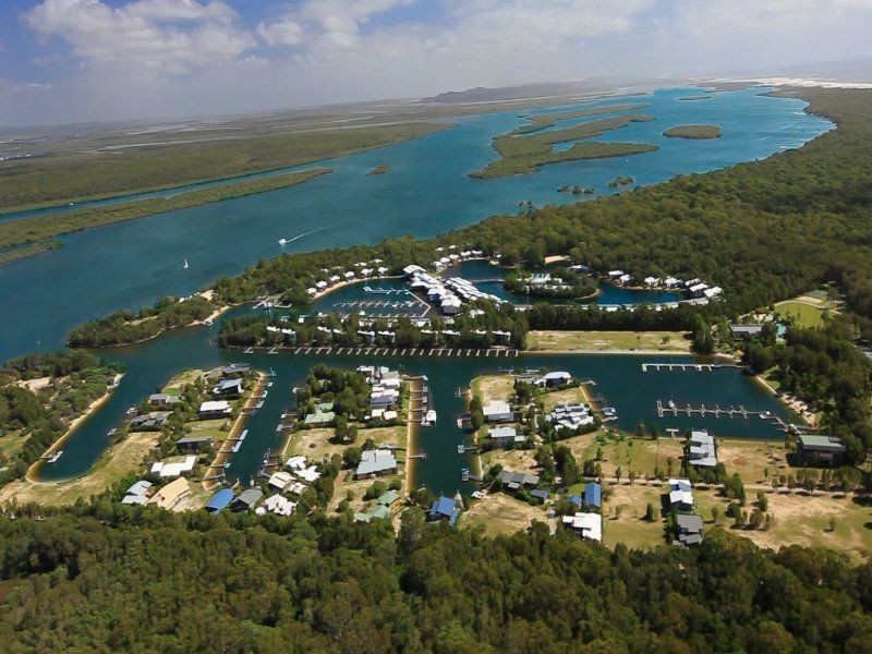 2404 Island Street Couran Cove, South Stradbroke QLD 4216