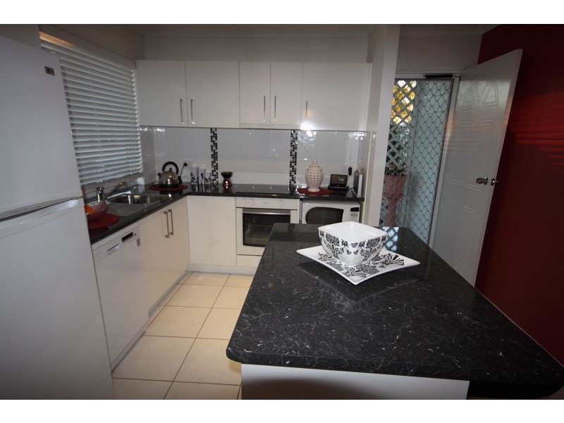 11/368 Oxley Drive, Runaway Bay QLD 4216