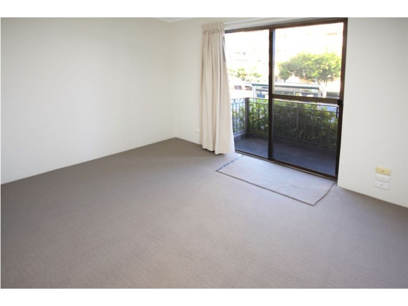 6/490 Marine Parade, Biggera Waters QLD 4216