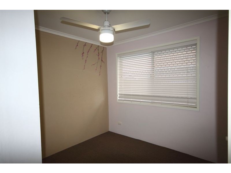 2/37 Milton Avenue, Paradise Point QLD 4216