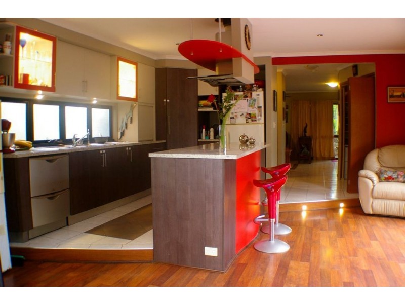 316 Oxley Drive, Coombabah QLD 4216