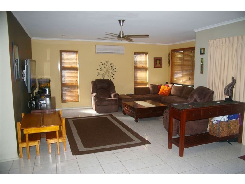 316 Oxley Drive, Coombabah QLD 4216