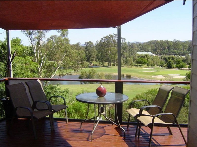 77 Plateau Crescent, Carrara QLD 4211