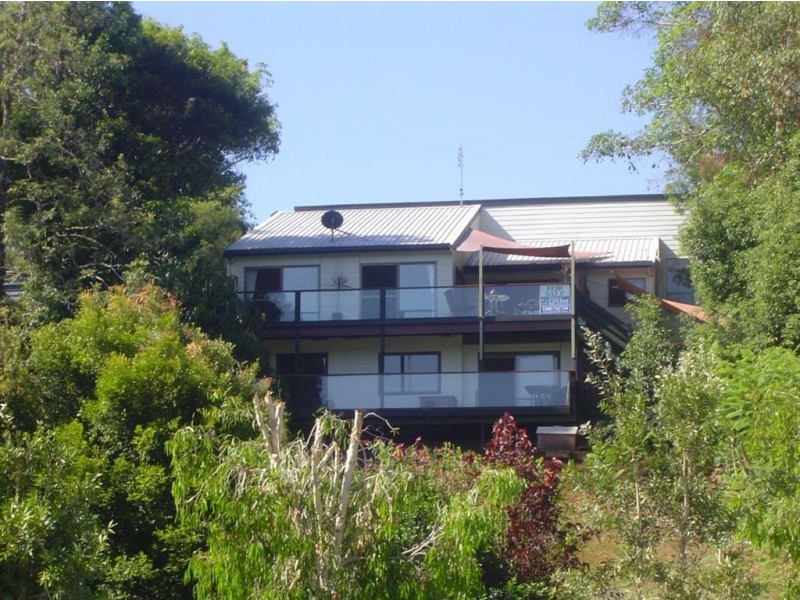 77 Plateau Crescent, Carrara QLD 4211