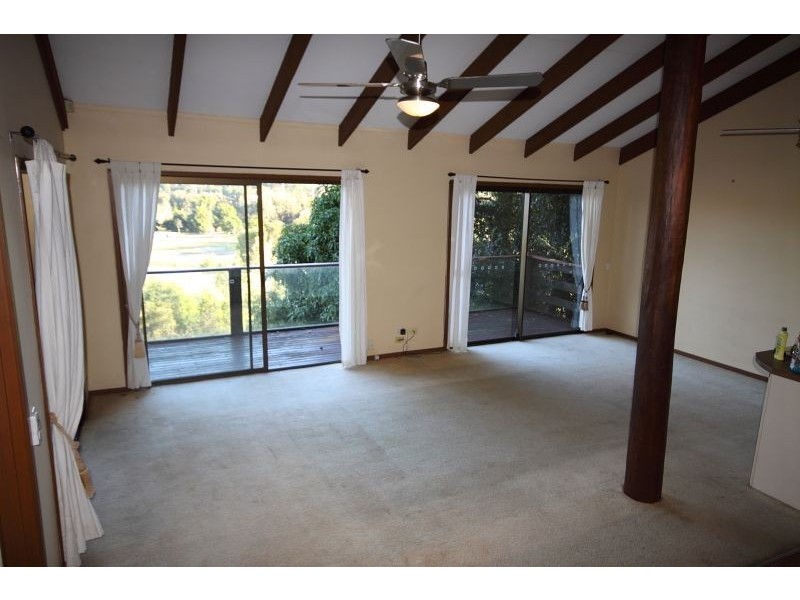 77 Plateau Crescent, Carrara QLD 4211