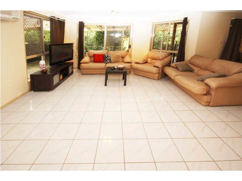 1/479 Pine Ridge Rd, Runaway Bay QLD 4216