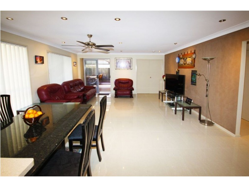 11 Yulia Street, Coombabah QLD 4216