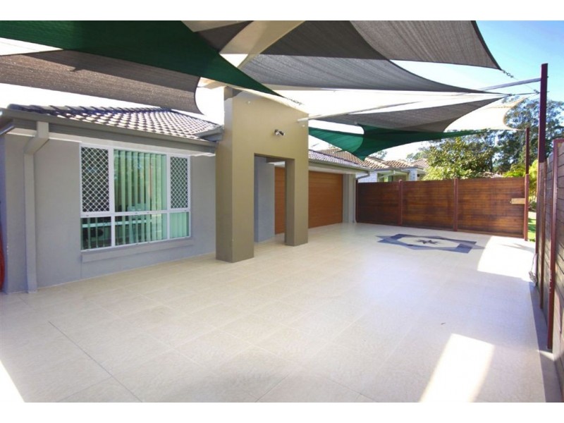 11 Yulia Street, Coombabah QLD 4216