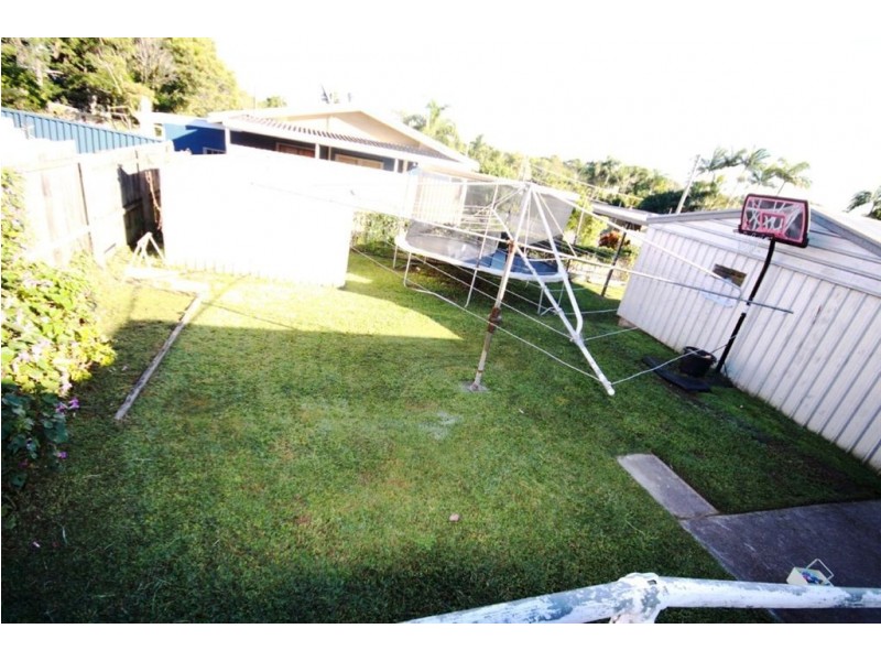 98 Wilson Street, Labrador QLD 4215