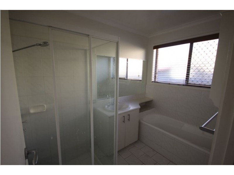 1/5 Cawthray Street, Biggera Waters QLD 4216