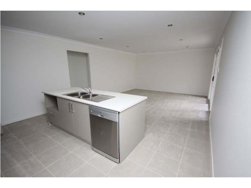 3 Henry Street, Upper Coomera QLD 4209