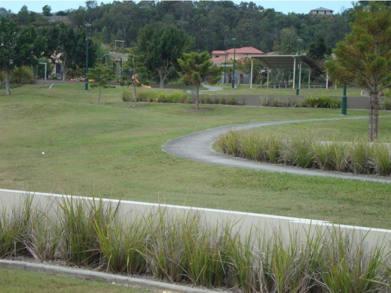 21 Wellers Street, Pacific Pines QLD 4211