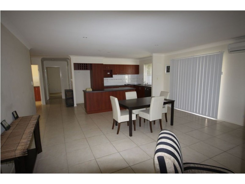 2/64 Halfway Drive, Ormeau QLD 4208
