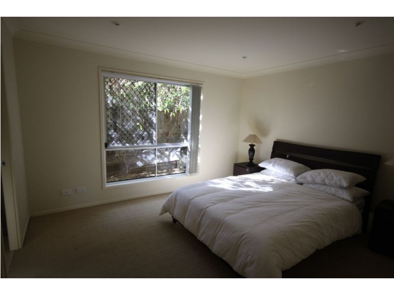2/64 Halfway Drive, Ormeau QLD 4208