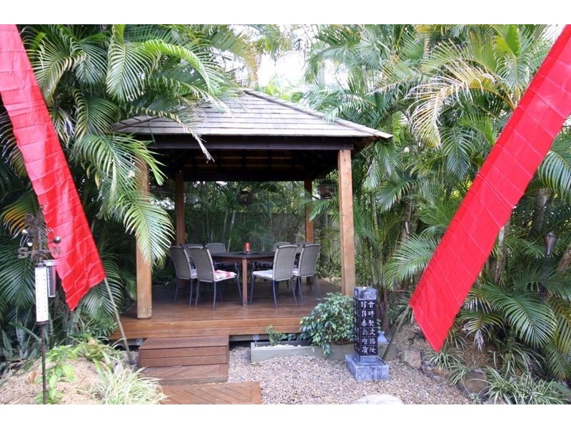 42 Parkes Drive, Helensvale QLD 4212