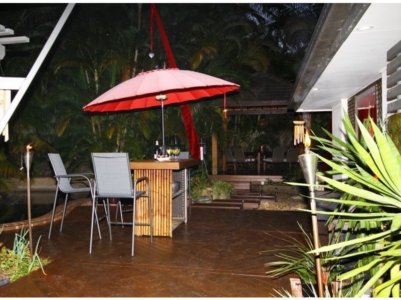 42 Parkes Drive, Helensvale QLD 4212
