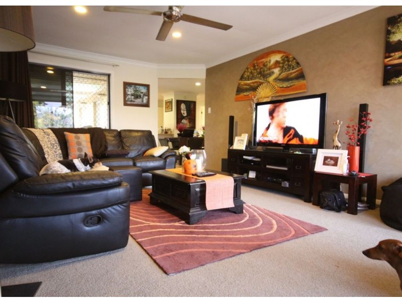 15 Bernini Dr, Coombabah QLD 4216