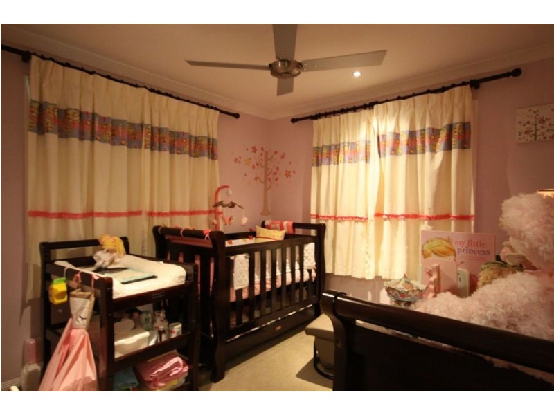 15 Bernini Dr, Coombabah QLD 4216