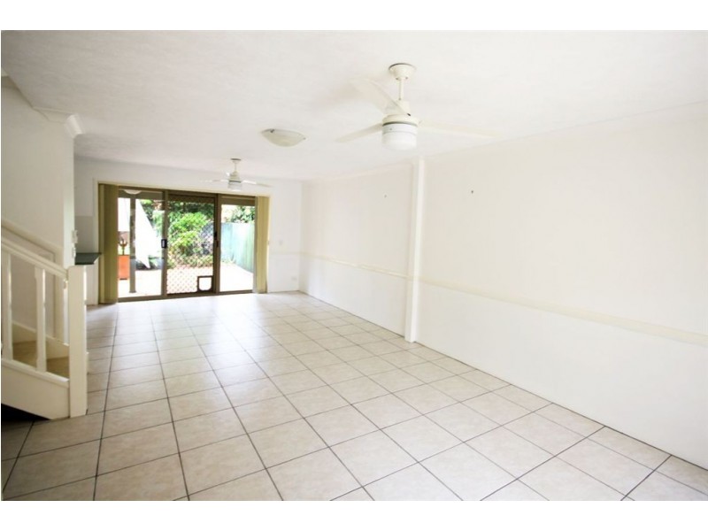 39/469 Pine Ridge Road, Runaway Bay QLD 4216