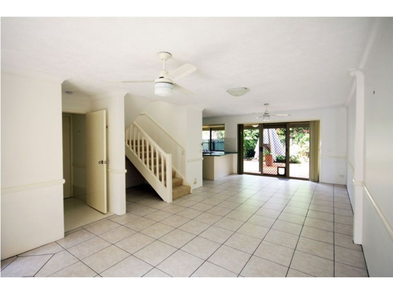 39/469 Pine Ridge Road, Runaway Bay QLD 4216