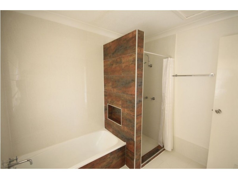 39/469 Pine Ridge Road, Runaway Bay QLD 4216