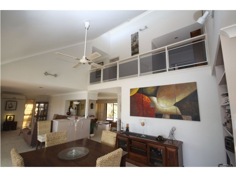 182 Morala Avenue, Runaway Bay QLD 4216