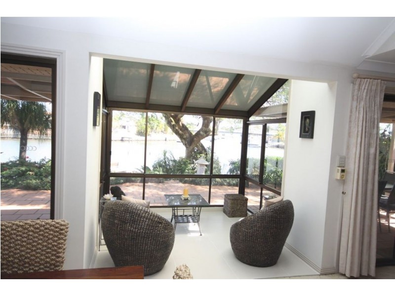 182 Morala Avenue, Runaway Bay QLD 4216