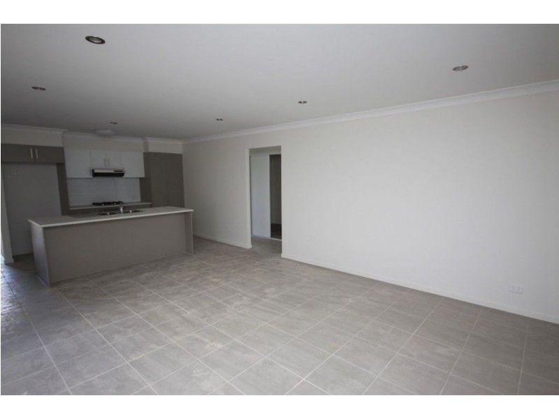 3 Henry Street, Coomera QLD 4209
