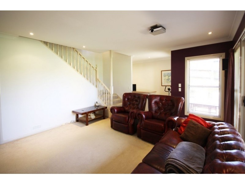 44 Ben Hogan Cr, Parkwood QLD 4214