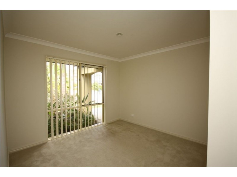13 Seawind Road, Coomera QLD 4209
