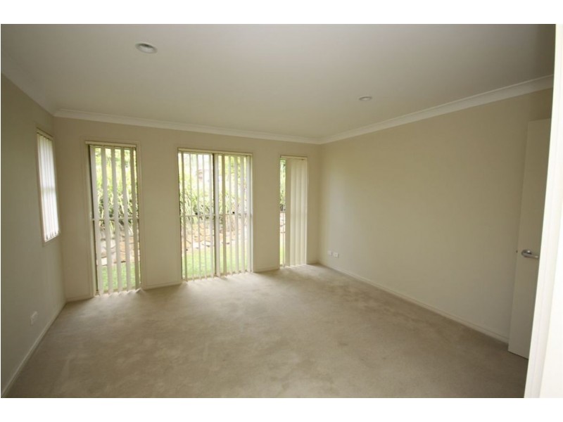 13 Seawind Road, Coomera QLD 4209