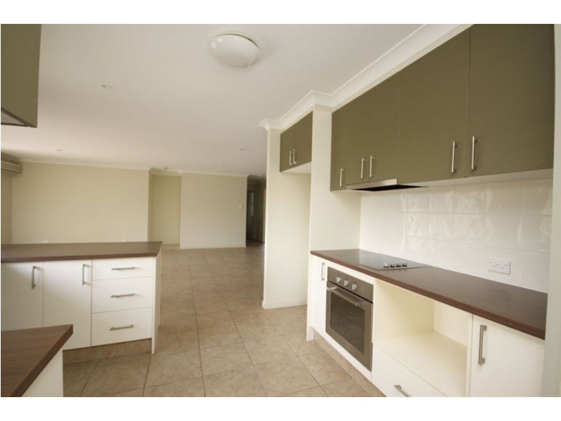 13 Seawind Road, Coomera QLD 4209
