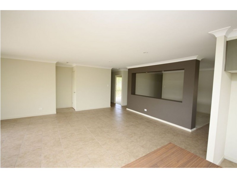 13 Seawind Road, Coomera QLD 4209