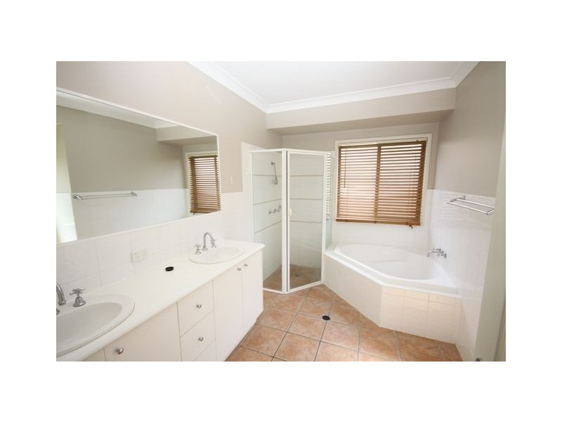 91 River Meadows Dr, Upper Coomera QLD 4209