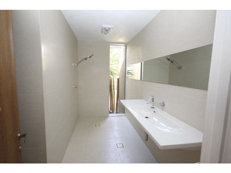 7 Sundance Way, Runaway Bay QLD 4216