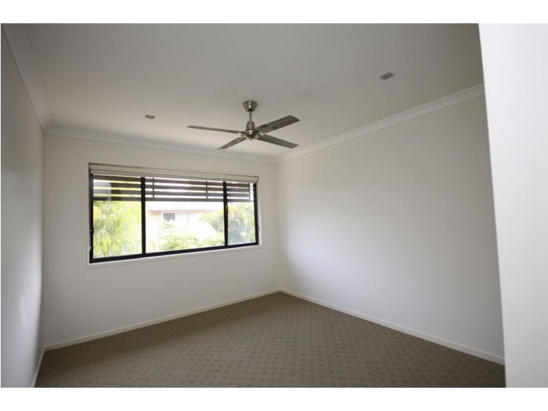 3/445 Pine Ridge Road, Runaway Bay QLD 4216