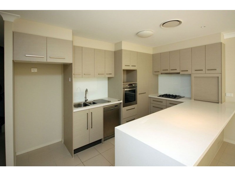 82b Compass Drive, Biggera Waters QLD 4216
