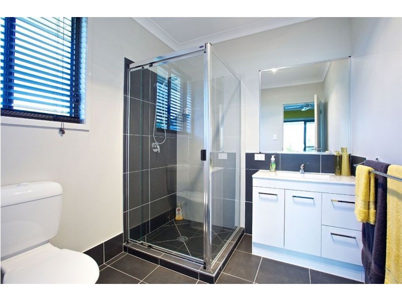 34 South Quay Drive, Biggera Waters QLD 4216