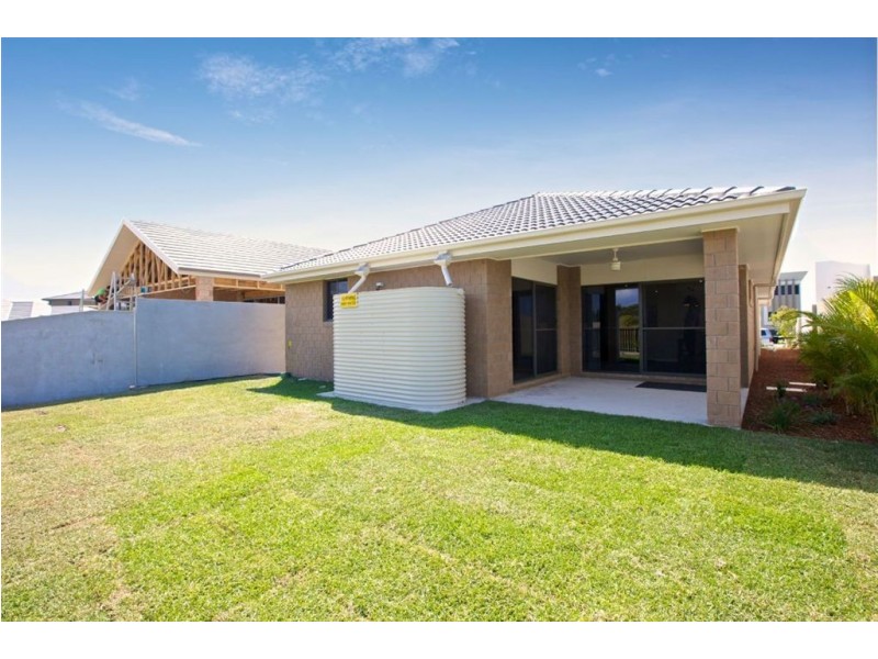 34 South Quay Drive, Biggera Waters QLD 4216