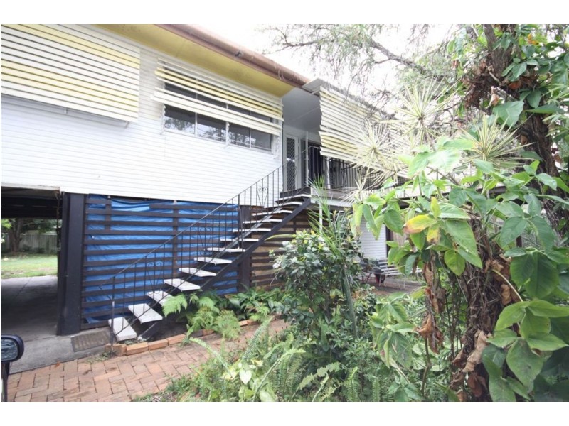 9 Cawthray St, Biggera Waters QLD 4216