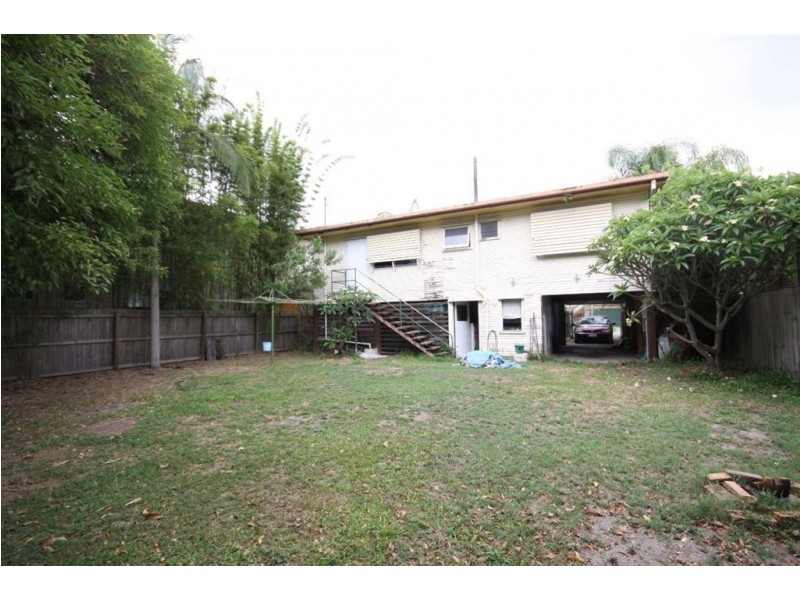 9 Cawthray St, Biggera Waters QLD 4216