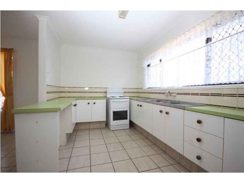 1/6 Thelma Avenue, Biggera Waters QLD 4216