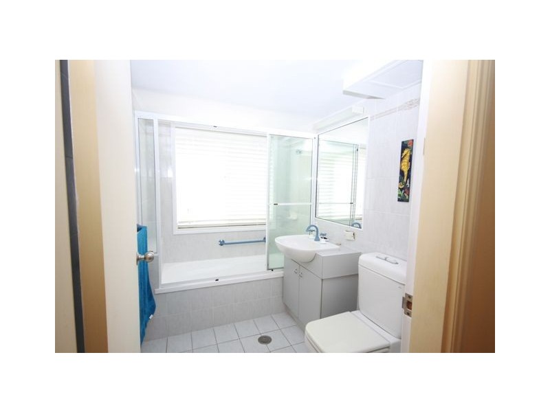 3/15 Esplanade West, Paradise Point QLD 4216