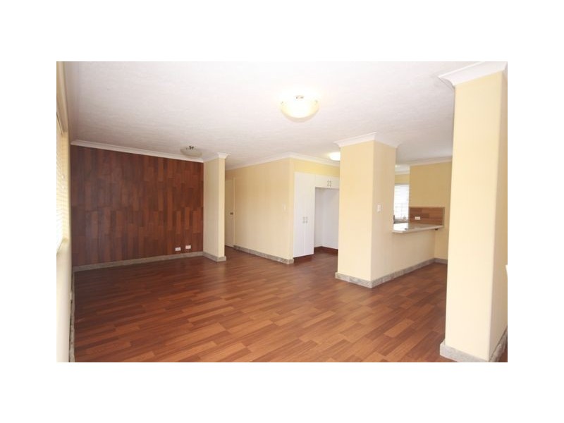 3/15 Esplanade West, Paradise Point QLD 4216