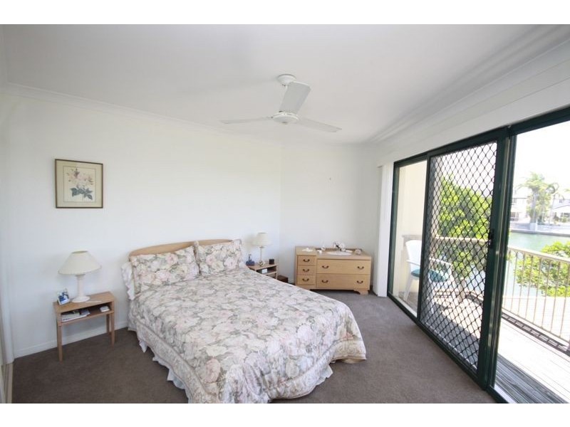 22/100 Morala Avenue, Runaway Bay QLD 4216