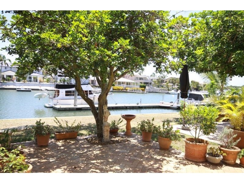 22/100 Morala Avenue, Runaway Bay QLD 4216