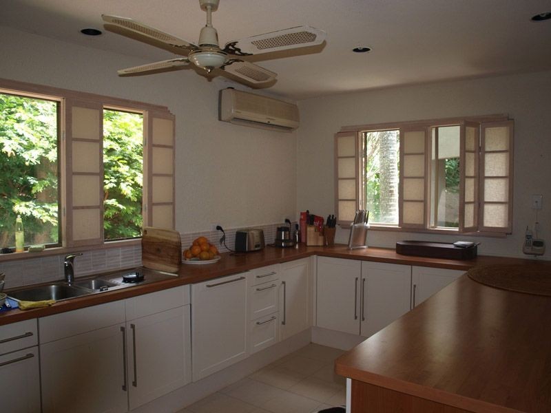 4 Woodvale Drive, Tallai QLD 4213