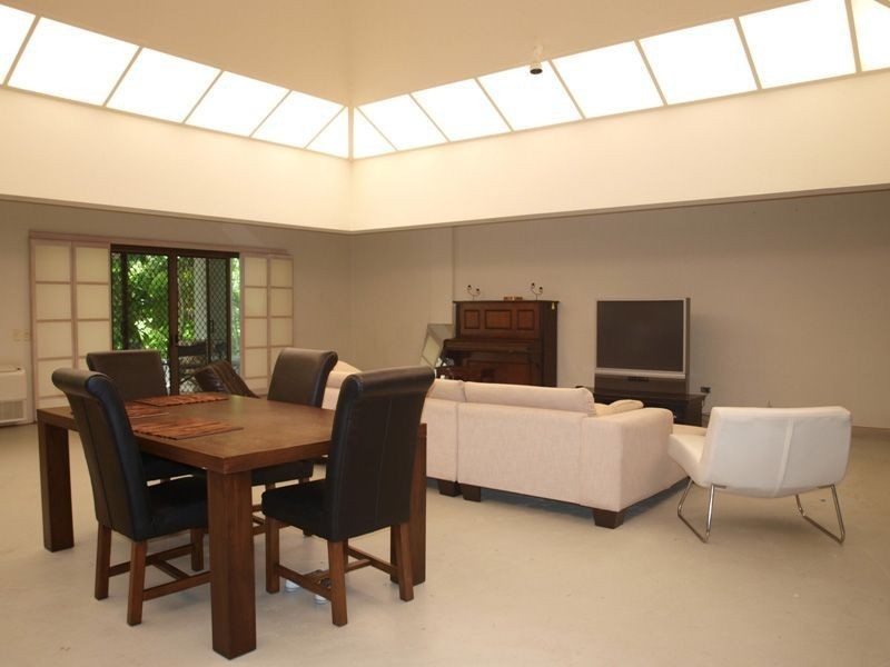 4 Woodvale Drive, Tallai QLD 4213